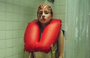Lady Gaga lanza el álbum sorpresa titulado “Harlequin”, un álbum conceptual lanzado como complemento de la película “Joker: Folie A Deux”