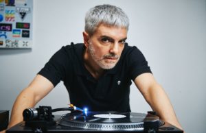 Ale Sergi: Tarde de vinilos en Konex