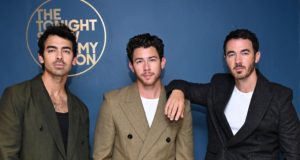 “Greetings from Your Hometown” El regreso de los Jonas Brothers
