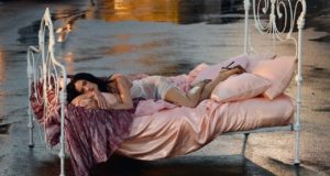 Demi Lovato está de vuelta con su nuevo álbum «It’s Not That Deep»